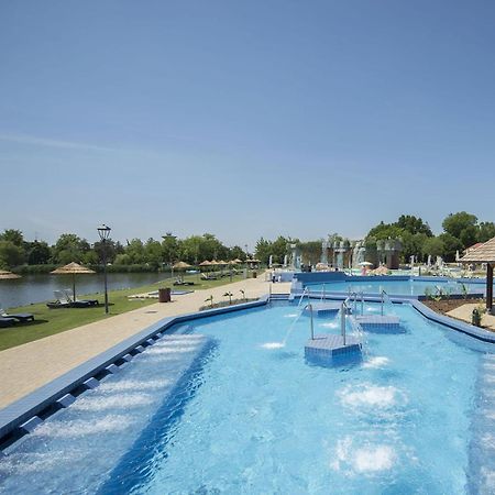 Lux Apartman Villa ไฮจ์ดุสโซบอสโล ภายนอก รูปภาพ