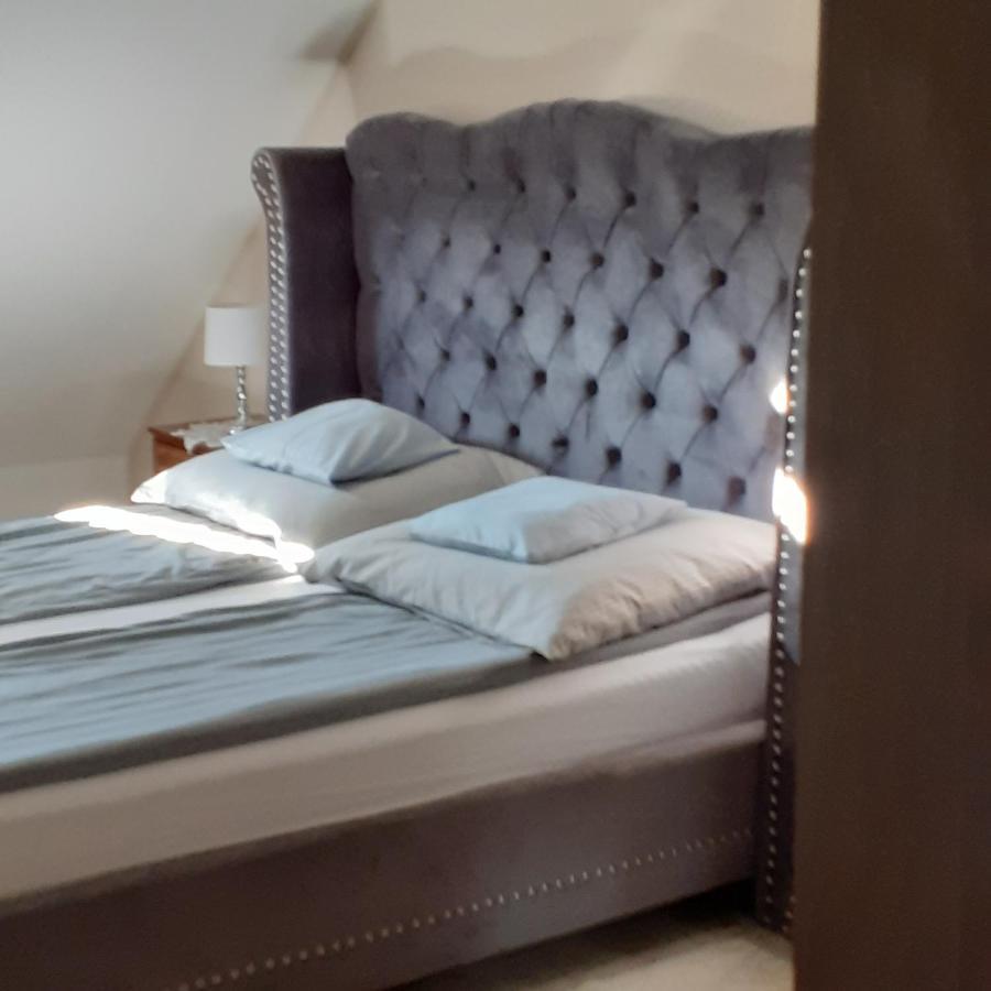 Lux Apartman Villa ไฮจ์ดุสโซบอสโล ภายนอก รูปภาพ