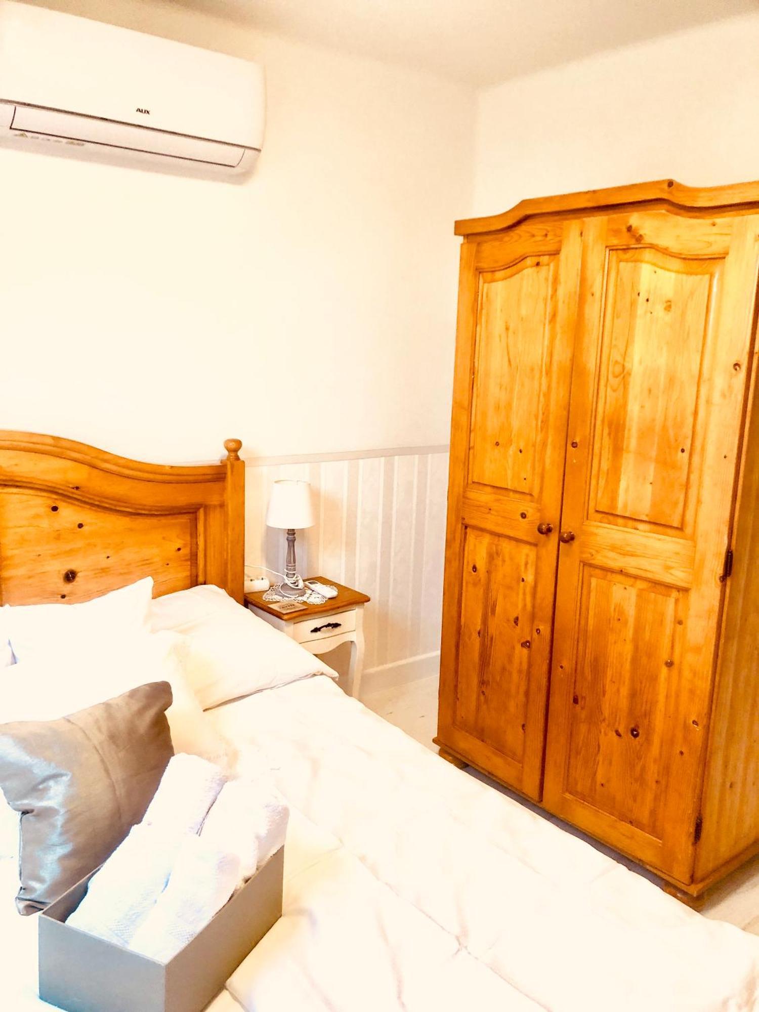 Lux Apartman Villa ไฮจ์ดุสโซบอสโล ภายนอก รูปภาพ
